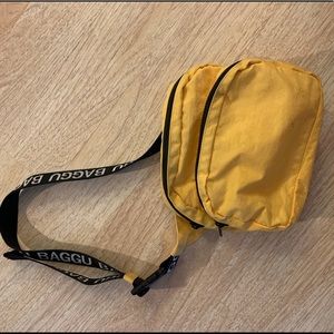 Baggu Fanny Pack (Bright Yellow)